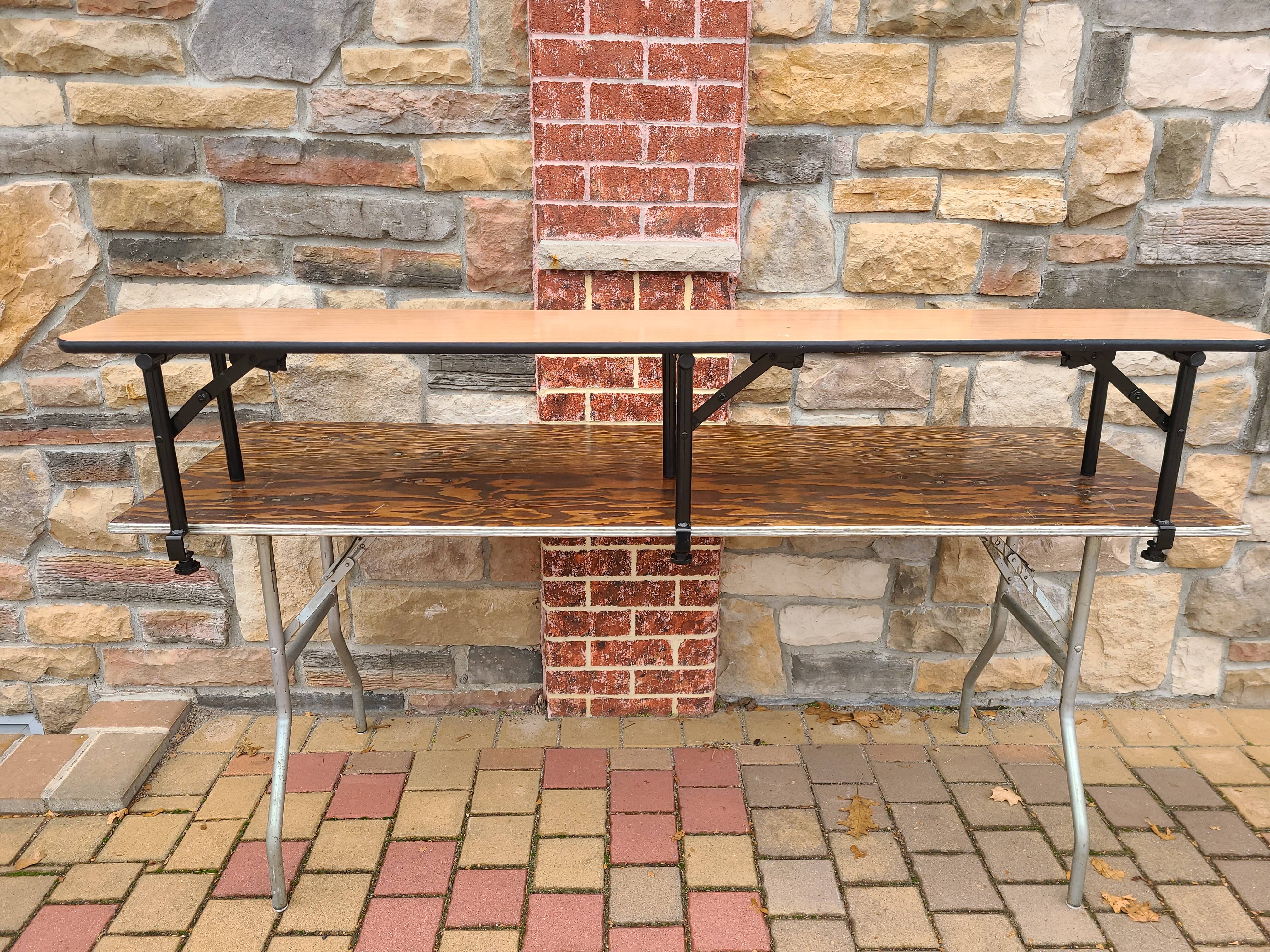 6' Conference bar with riser