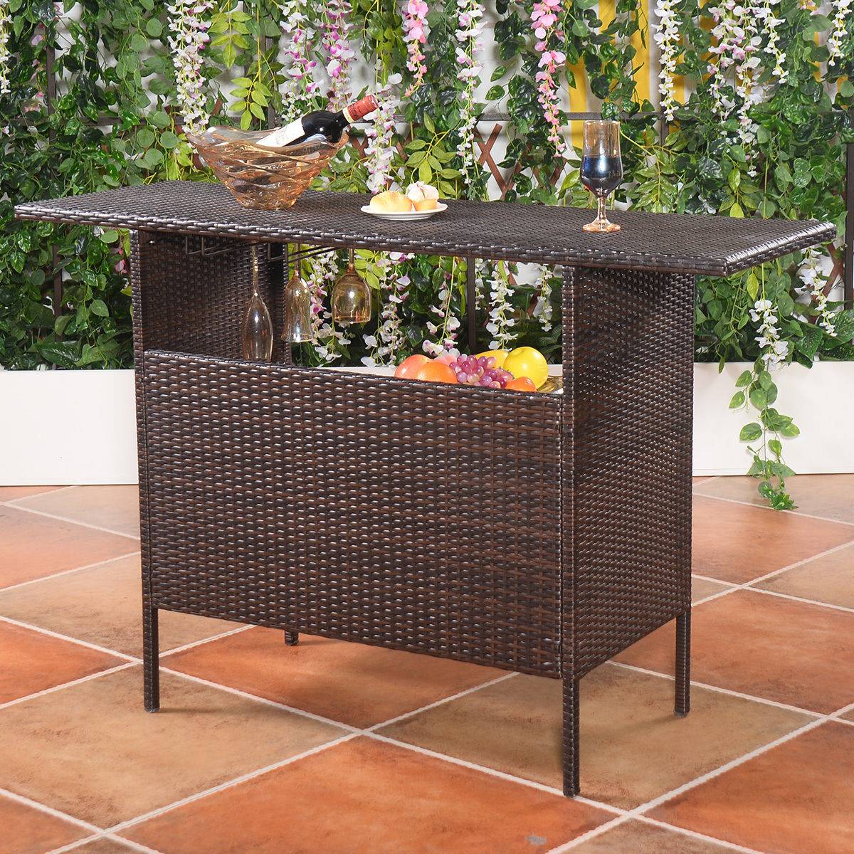 Wicker Bar & Trash Can